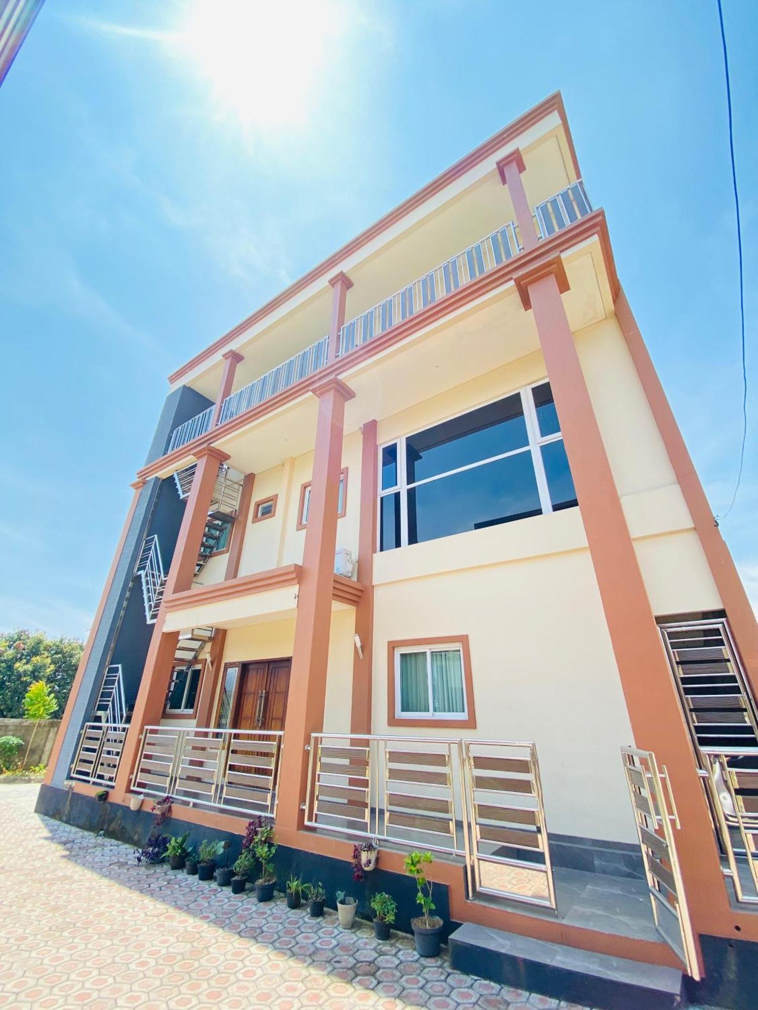 Villa Imperial Diamond Cibadak  Exterior photo