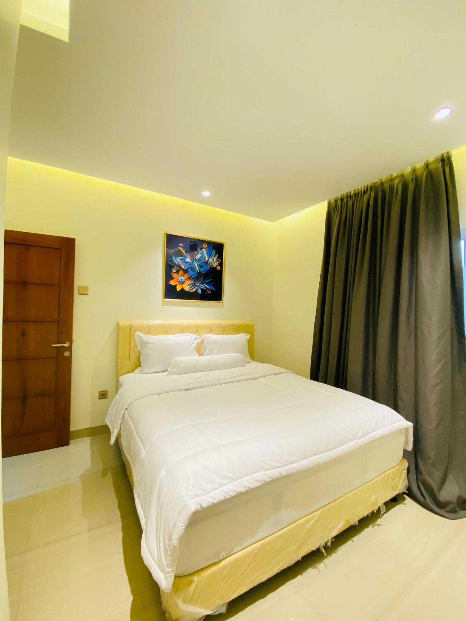 Villa Imperial Diamond Cibadak  Exterior photo